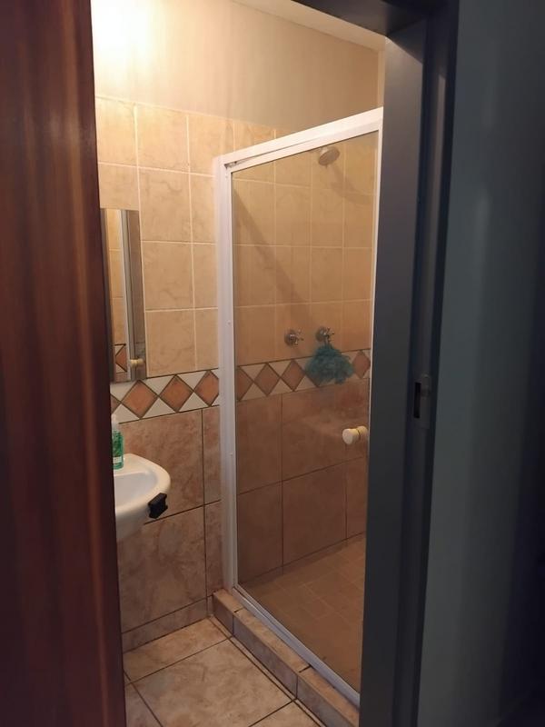 To Let 1 Bedroom Property for Rent in Dassie Rand North West